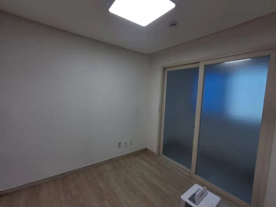 발코니 슬라이딩 도어